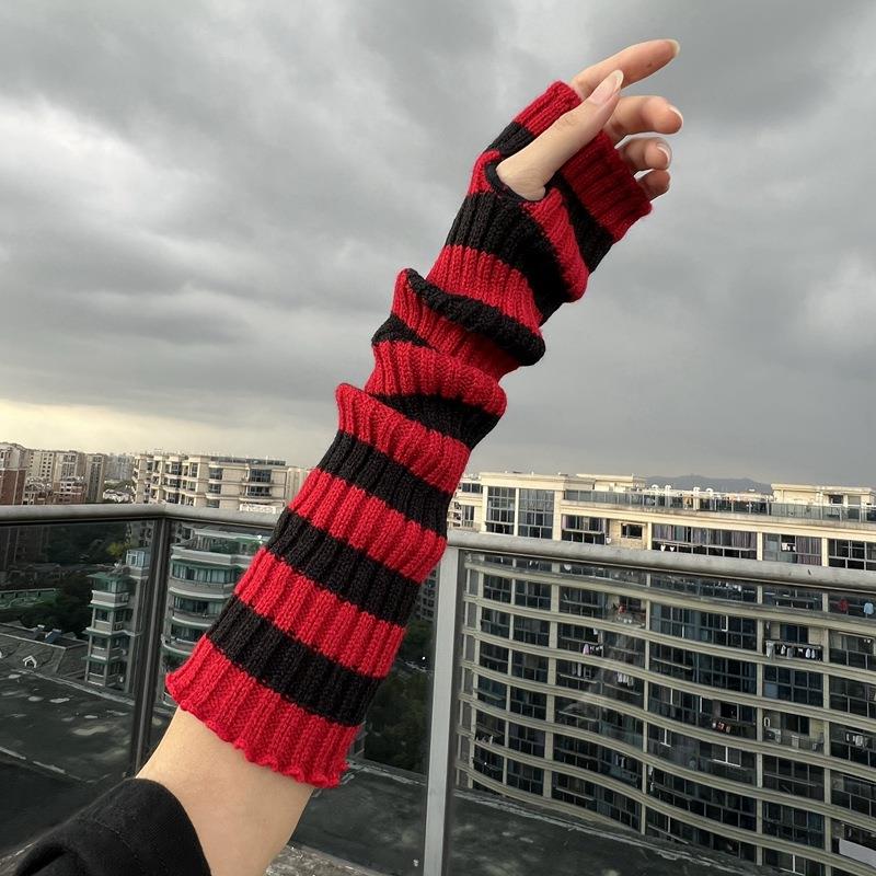 Winter Warm Long Sleeves Gothi - Fingerless Glove Knit incelemesi ve fiyatı